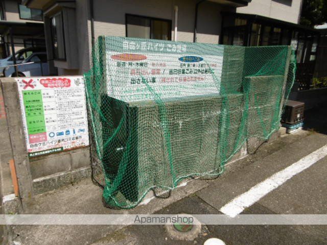 自由ヶ丘ハイツの外観写真
