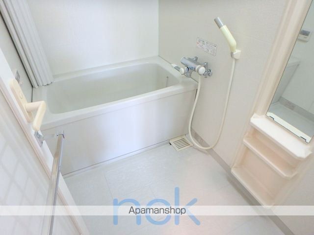 サンタの館裏参道の内装写真