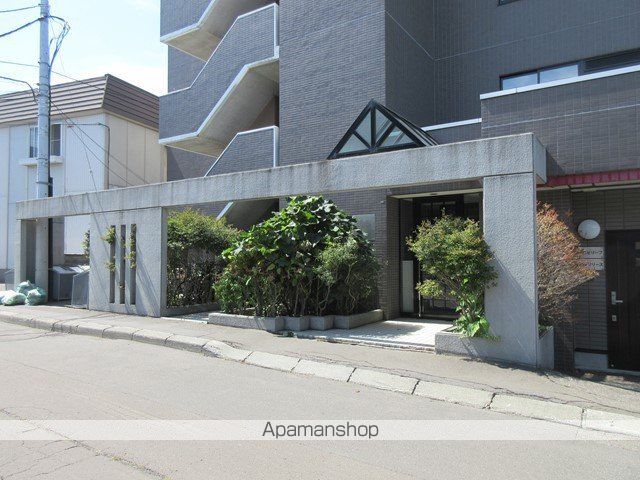 ヴィビ新札幌の玄関写真