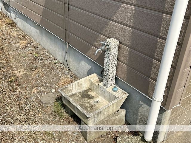 中嶌貸家の外観写真
