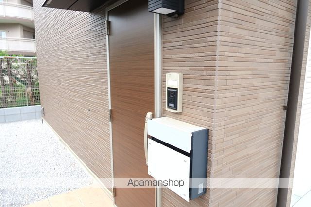 エミベース 入間 鍵山の玄関写真