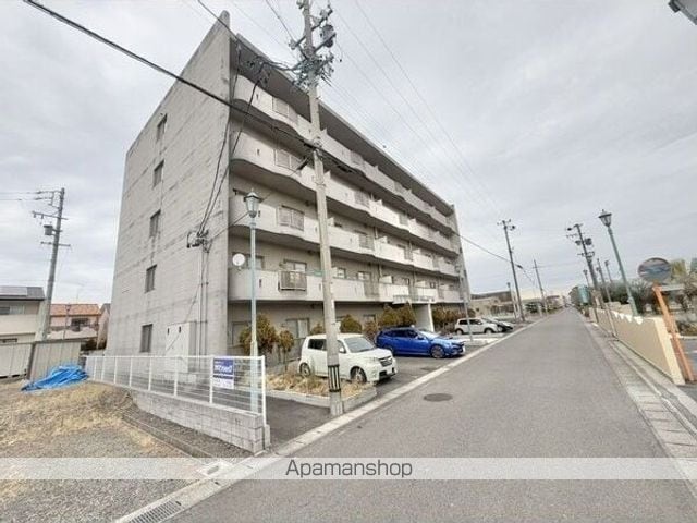ロイヤル芝原北館の外観写真