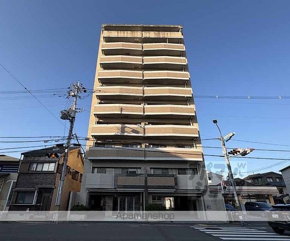 パインフィールド二条城の外観写真