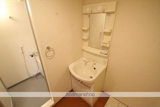 ミラクルセブン江坂の内装写真