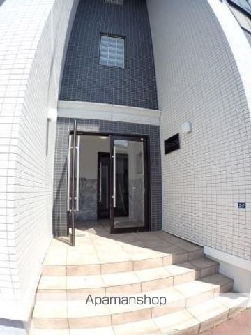 アーバンライフBの玄関写真
