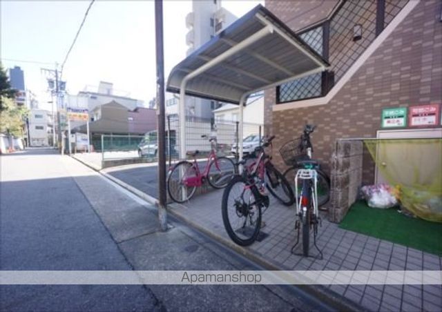 ライジング泉の外観写真