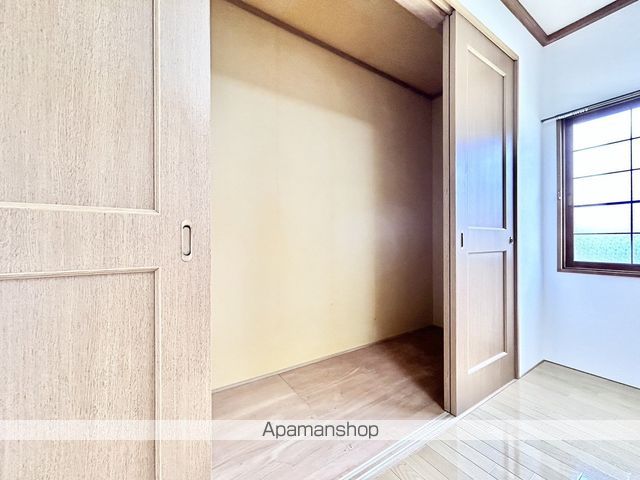 西旭岡町2丁目45番貸家の内装写真