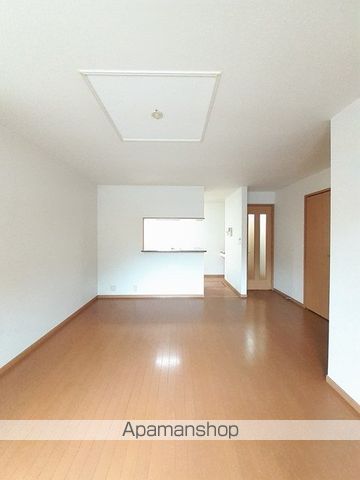 プラシード参番館の内装写真