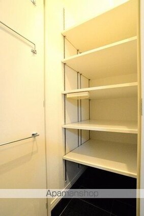 グランドコンシェルジュ大森本町Ⅱアジールコート[1K/25.52m2]の収納