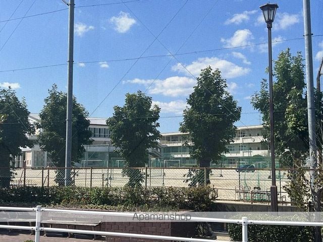 ウィステリア コーキ Aの周辺写真