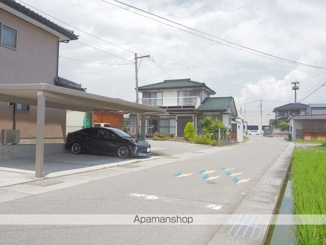 ハイツホソカワの周辺写真