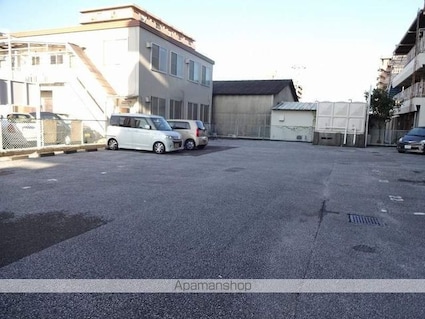 高須スカイハイツ[2LDK/53.71m2]の駐車場