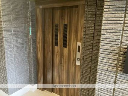 和歌山県和歌山市南材木丁２丁目[1LDK/51.7m2]のロビー