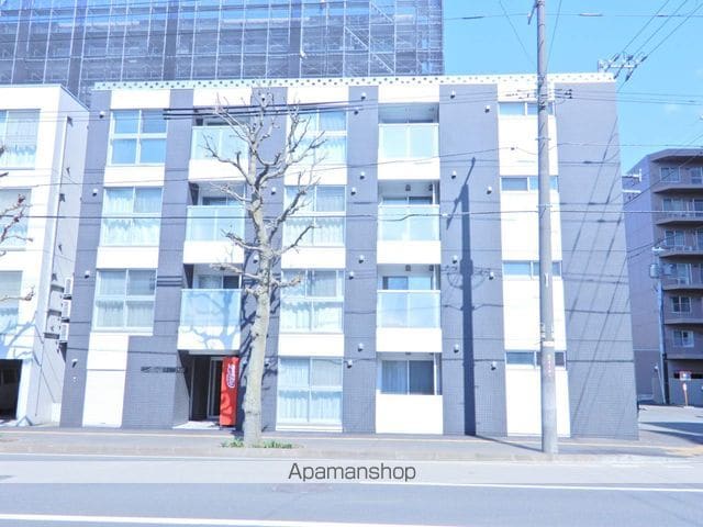 モルティーニN12の外観写真