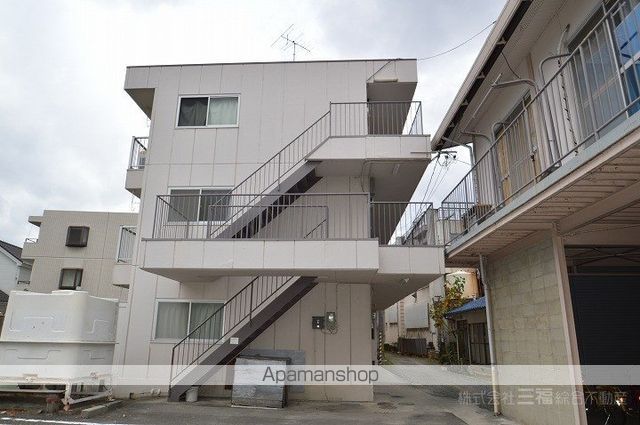 ラブレ小坂の外観写真