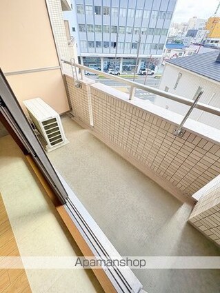 和歌山県和歌山市西布経丁１丁目[1K/32m2]のバルコニー