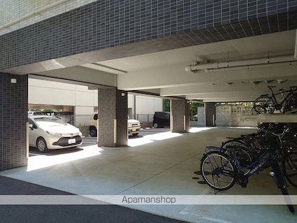 チェチーリア[1R/31.2m2]の駐車場