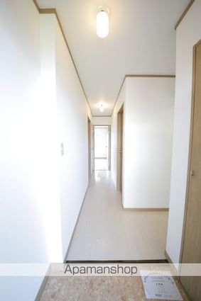 ＯＭＴＥＲＲＡＣＥ日野[3DK/60.28m2]の玄関