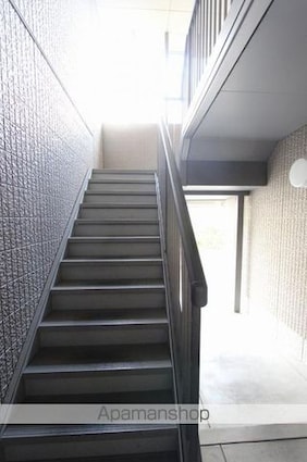 バリュージュヤシマＡ・Ｂ・Ｃ・Ｄ棟[3K/54.07m2]の共用部1