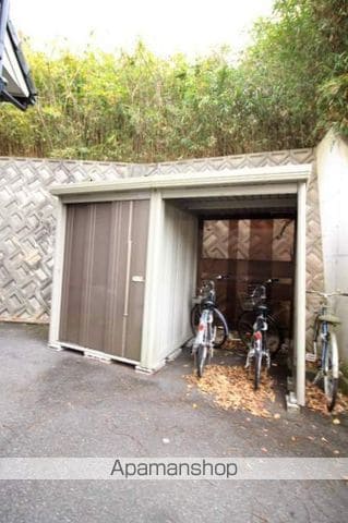 藤原コーポB棟の外観写真