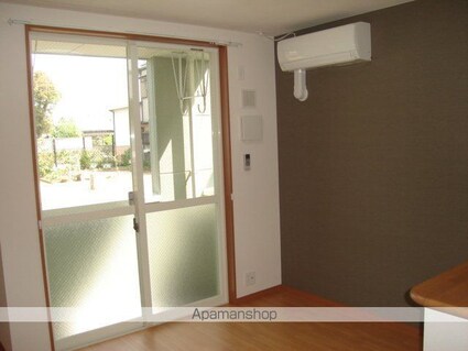 サンフィット[1R/32.53m2]のリビング・居間