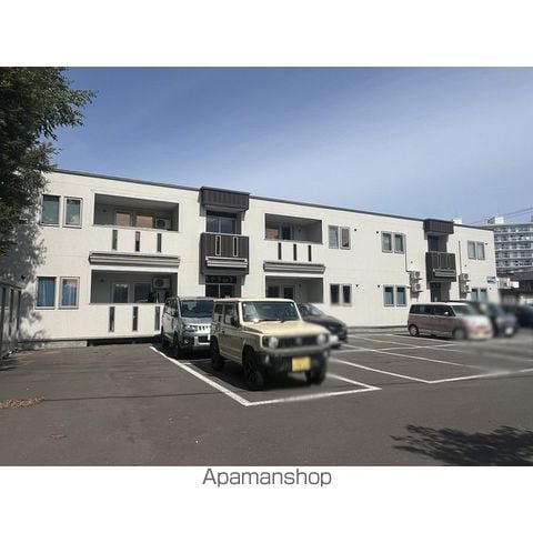 ステラ山下の外観写真