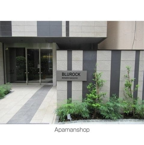 BLUROCK門前仲町の玄関写真
