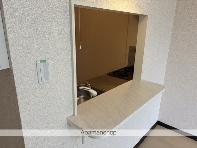レオネクスト紫石の内装写真