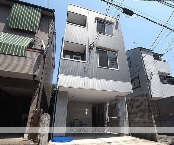 シャンテ西洞院の外観写真