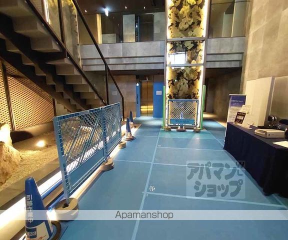 パークホームズ四条河原町の玄関写真