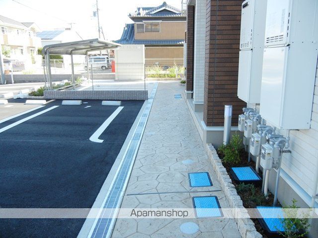 シャン・ロジュマンのその他写真