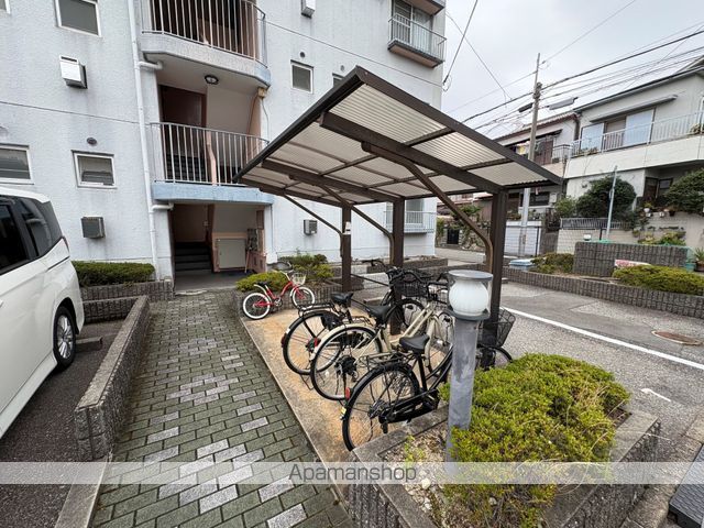 青葉ハイツの玄関写真