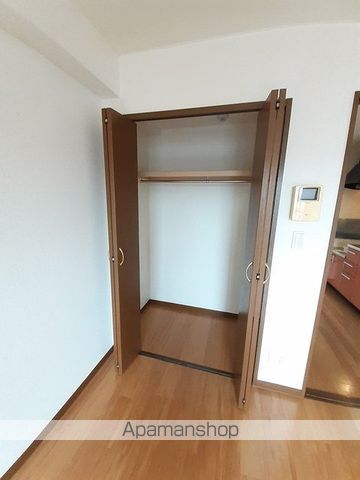 DEMAINの内装写真