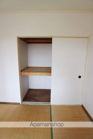 オリエントハイツIの内装写真
