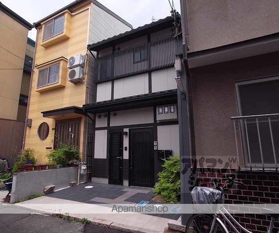 社家長屋町アパートの外観写真