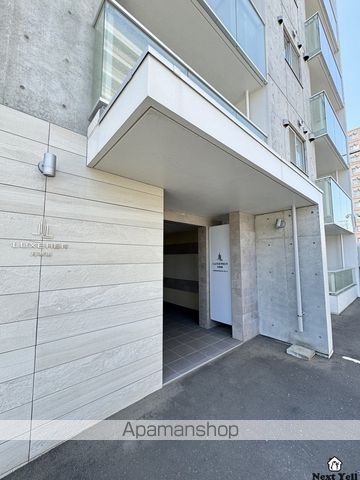 LUXEAER月寒東の玄関写真