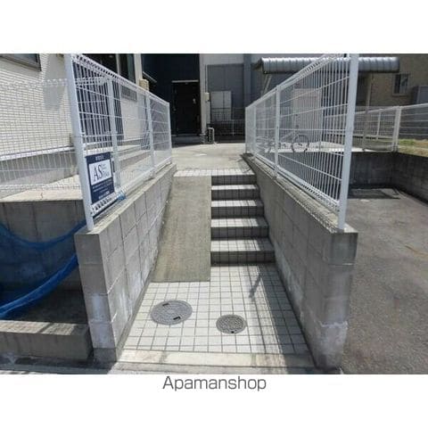 LEO CUTTEのその他写真