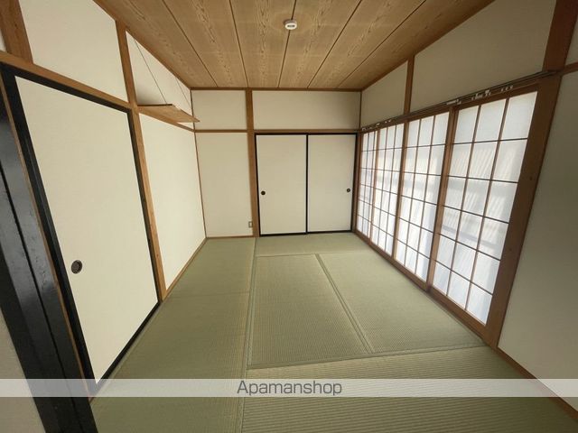 ＪＲ常磐線 植田駅 バス乗車時間：2分 最寄りバス停で下車 徒歩9分 1階建 築31年の内装写真
