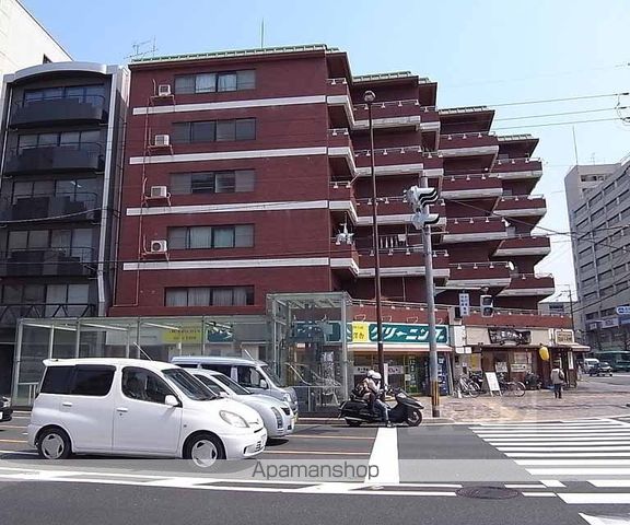 丸萬ビルの外観写真