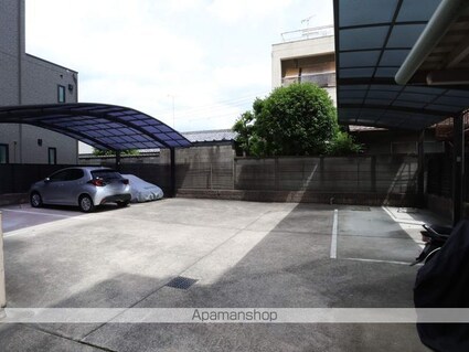 フォルトゥーナ荒畑[1K/24.08m2]の駐車場