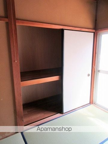 入野町16105-11貸家の内装写真
