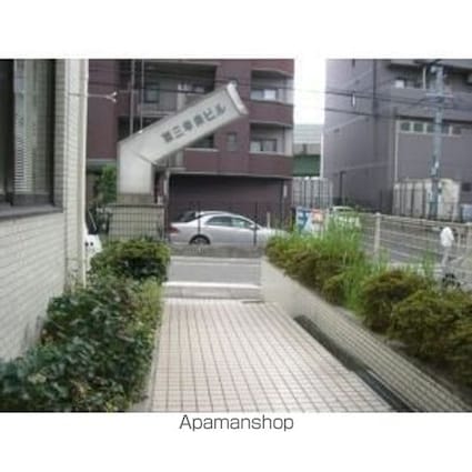 第三幸楽ビル[1K/26.4m2]の外観3