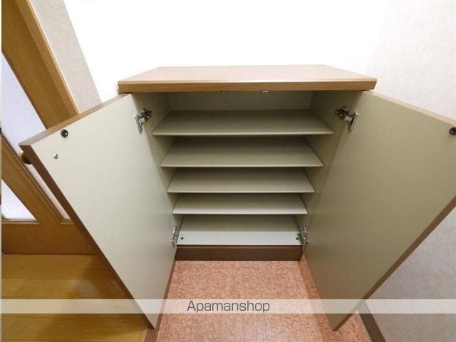 第十一ショーケービルの内装写真
