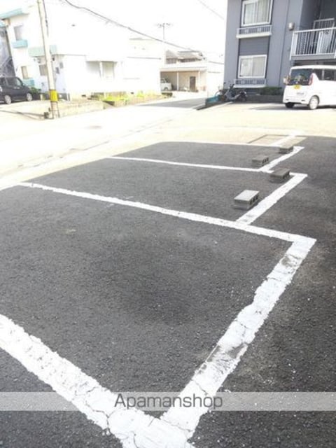 和歌山県和歌山市福島[3DK/46m2]の駐車場