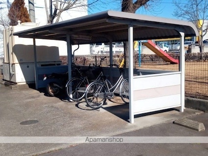 レオパレスＦｏｒｅｓｔ[1K/23.61m2]の共用部1