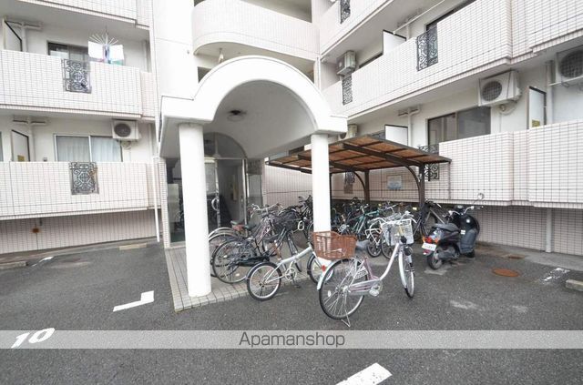 アーバン田部の玄関写真