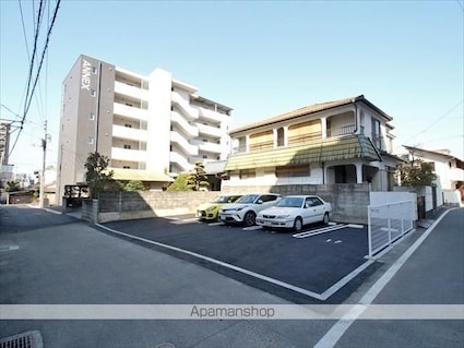 ＡＮＮＥＸ道後湯築[1LDK/44.3m2]の駐車場