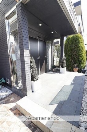 ラフィネ　アロッツィオ[2LDK/73.91m2]のエントランス