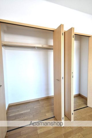 デュアルカーサ横町の内装写真