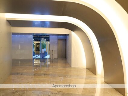 ファーストレジデンス栄[1LDK/48.46m2]のロビー